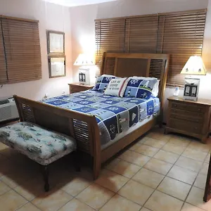 https://isabela-beach-court-744.top-hotels-puertorico.com